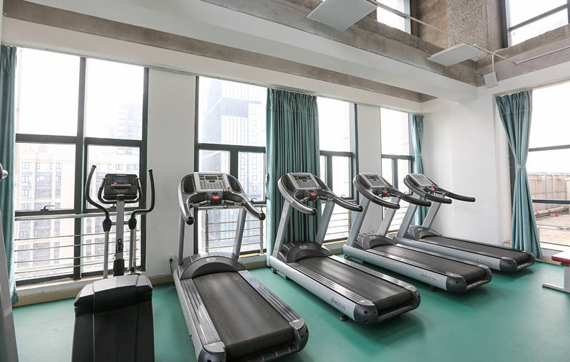 单位健身房器材